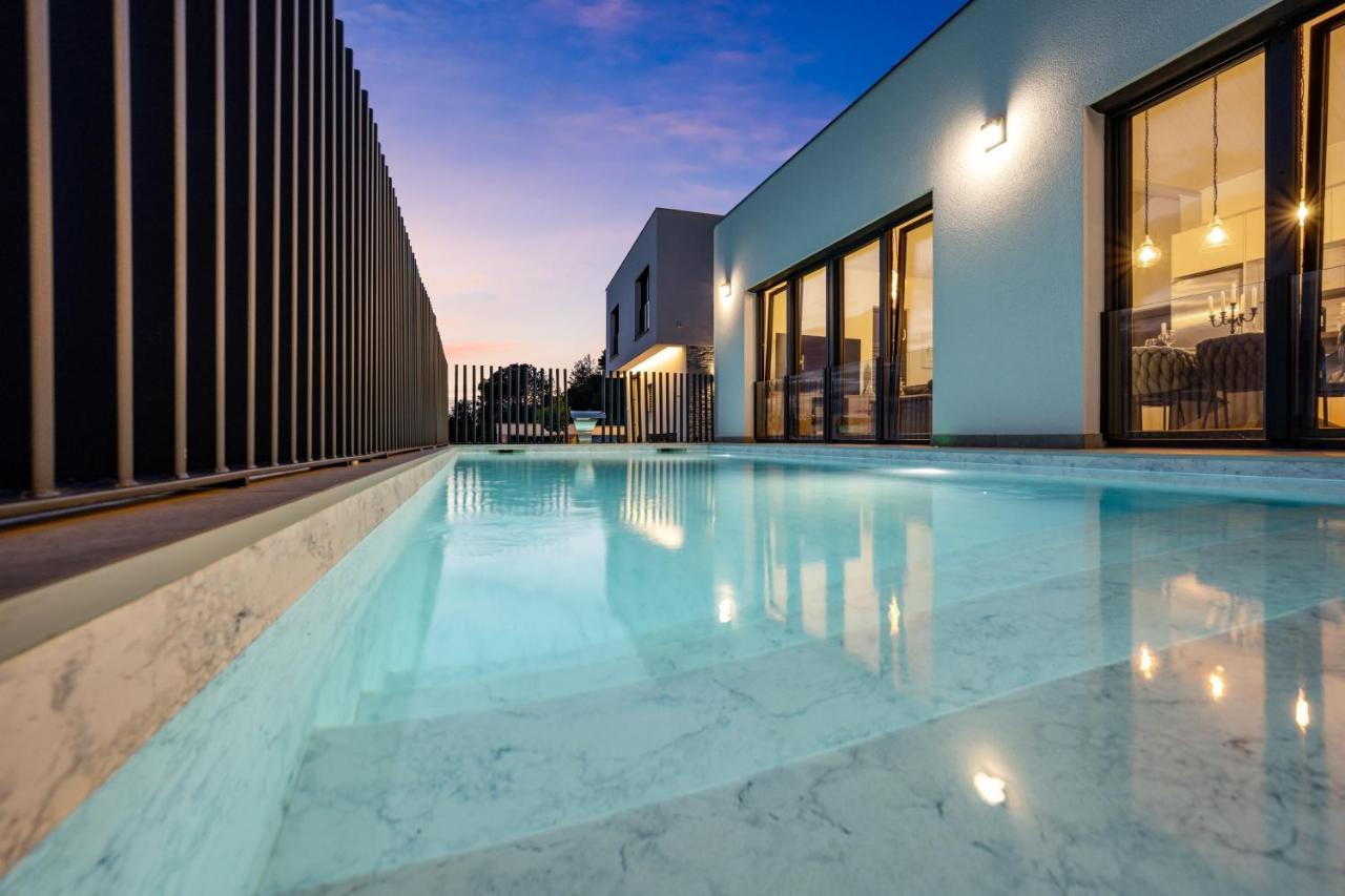 The Tinel Villa Zaboric Luaran gambar
